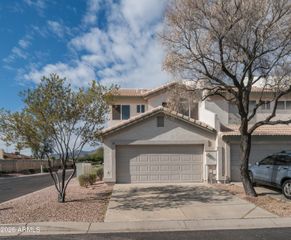 4805 E KACHINA Trail 19, Phoenix, AZ 85044