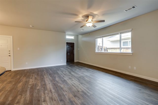 657 Blackland Drive, Venus, TX 76084