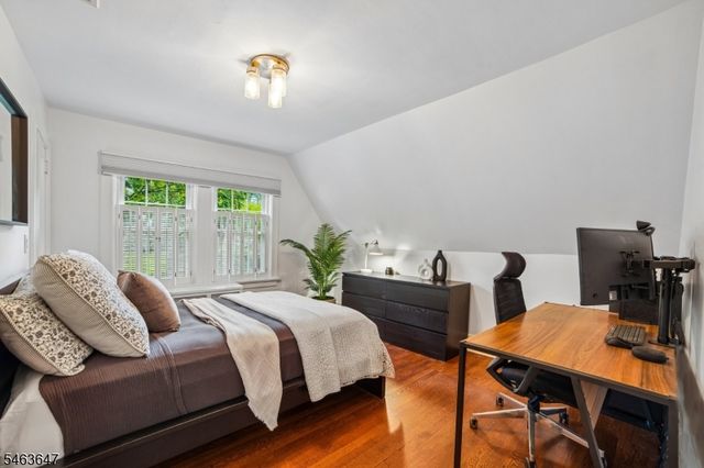 30 Myrtle Ave, Summit City, NJ 07901