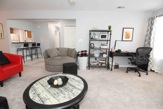 15472 Claremont Drive, Clinton Township, MI 48038