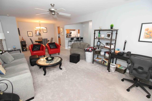 15472 Claremont Drive, Clinton Township, MI 48038