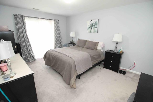 15472 Claremont Drive, Clinton Township, MI 48038