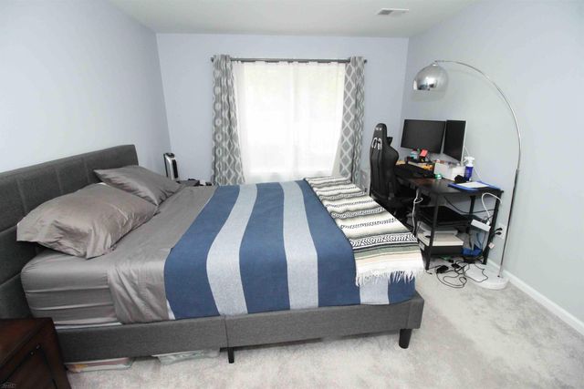 15472 Claremont Drive, Clinton Township, MI 48038