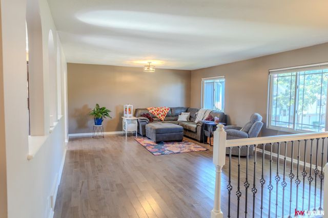 13014 Chandler Street, Omaha, NE 68138