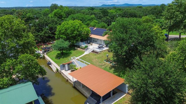 221 County Road 136C, Kingsland, TX 78639