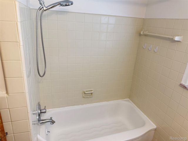 628 N Blair Avenue, Royal Oak, MI 48067