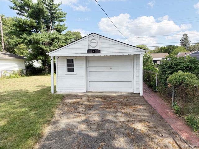 628 N Blair Avenue, Royal Oak, MI 48067