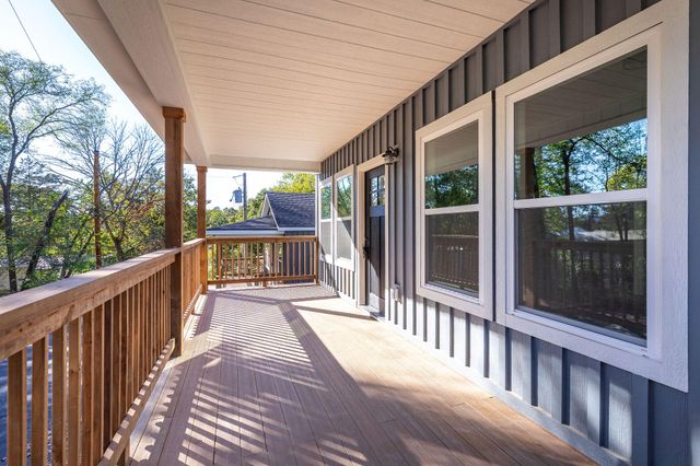 181 Sagers Lane, Hollister, MO 65672