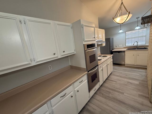 12410 LA LIRA ST, San Antonio, TX 78233