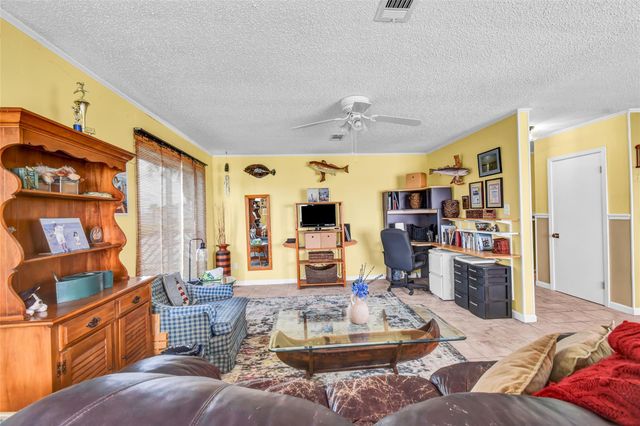 1571 Blue Water Drive, Freeport, TX 77541