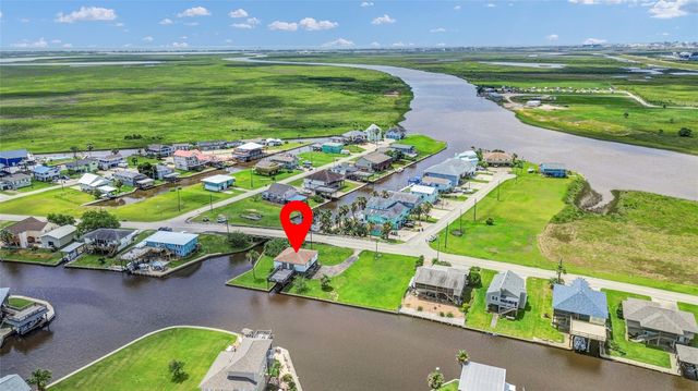 1571 Blue Water Drive, Freeport, TX 77541
