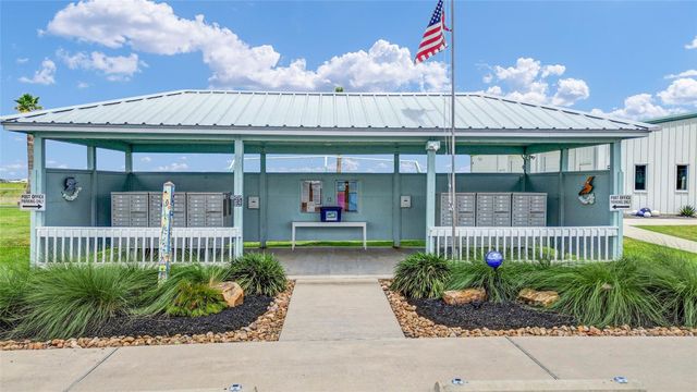 1571 Blue Water Drive, Freeport, TX 77541