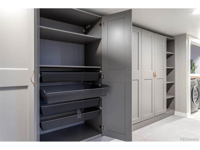 3461 S Ivy Way, Denver, CO 80222