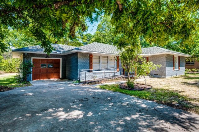 504 John Arden Drive, Waxahachie, TX 75165