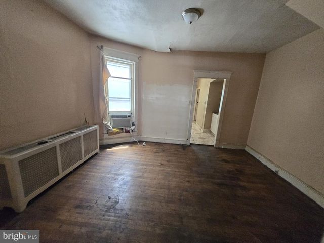 422 W ASHDALE ST, Philadelphia, PA 19120