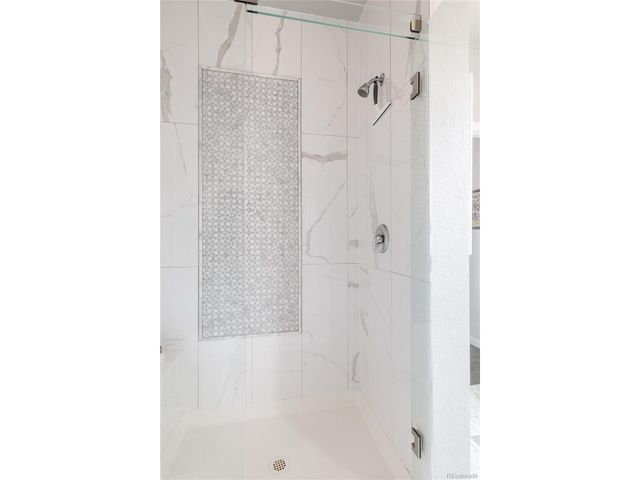4260 E Warren Ave 2, Denver, CO 80222