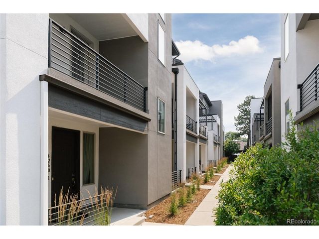4260 E Warren Ave 2, Denver, CO 80222