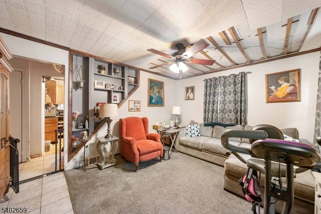 81 Larch St, Woodbridge Twp., NJ 07064