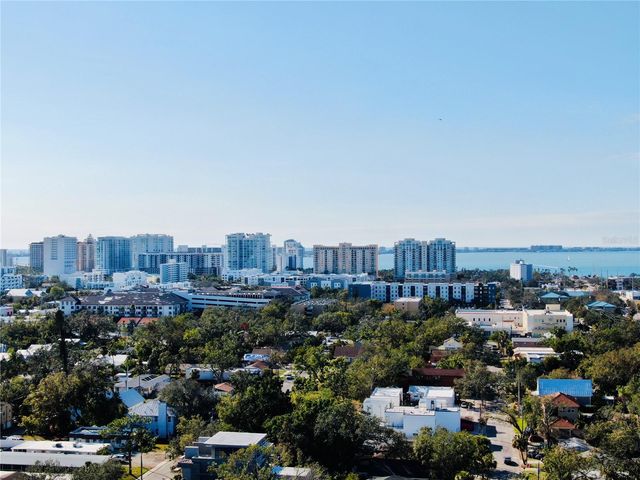 1705 6TH STREET, Sarasota, FL 34236