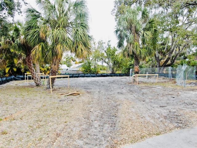 1705 6TH STREET, Sarasota, FL 34236