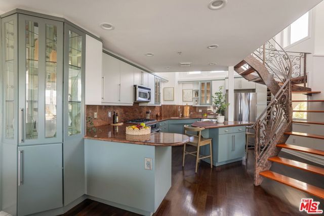 2922 Montana Avenue B, Santa Monica, CA 90403