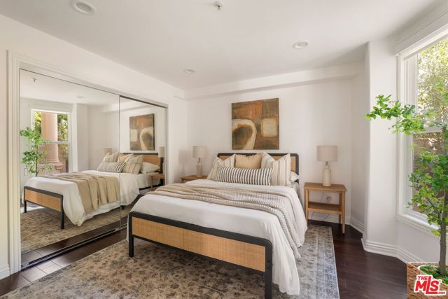 2922 Montana Avenue B, Santa Monica, CA 90403
