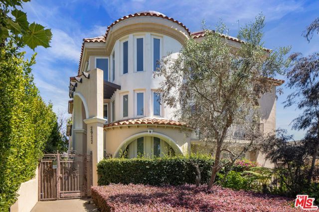 2922 Montana Avenue B, Santa Monica, CA 90403