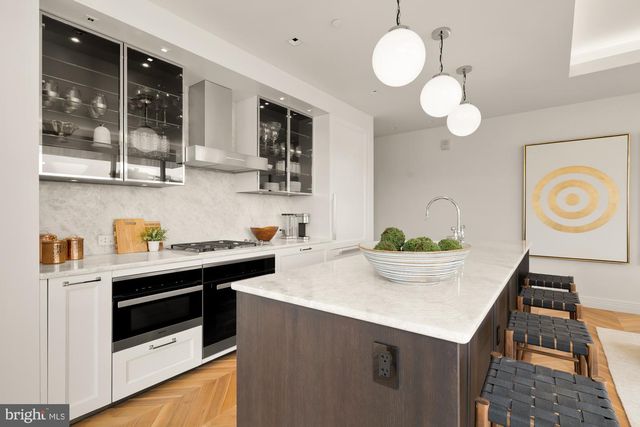300 INTERNATIONAL DR #2408, Baltimore, MD 21202