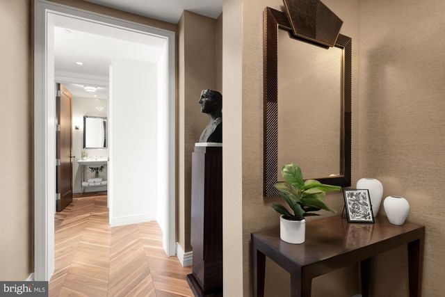 300 INTERNATIONAL DR #2408, Baltimore, MD 21202