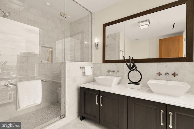 300 INTERNATIONAL DR #2408, Baltimore, MD 21202