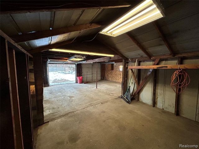 3040 Reeder Road, Clarkston, MI 48346
