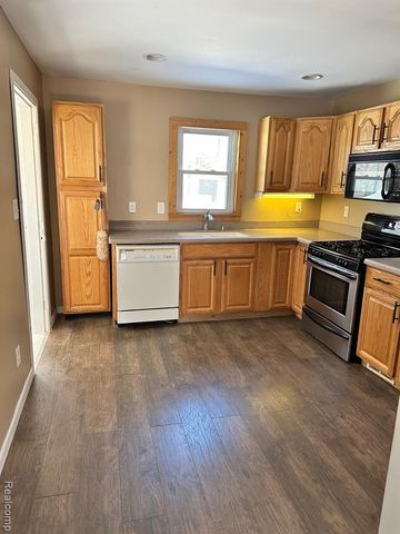 3040 Reeder Road, Clarkston, MI 48346