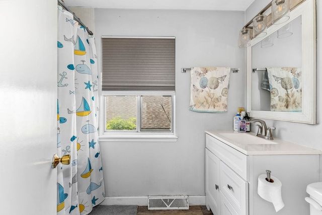 231 Lake St D, Weymouth, MA 02189