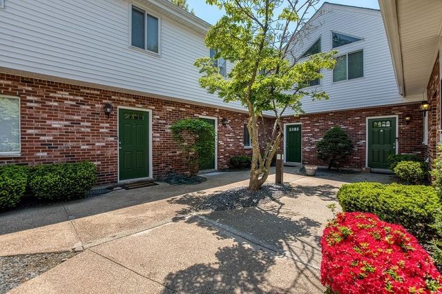 231 Lake St D, Weymouth, MA 02189
