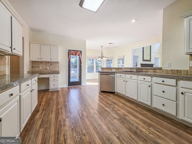 6016 Fords Lake Court, Acworth, GA 30101