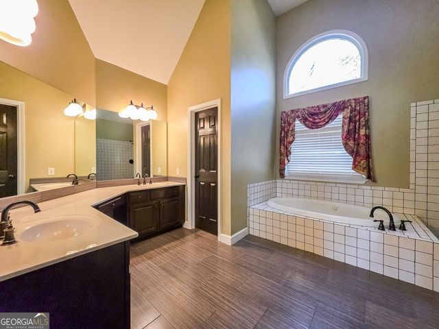 6016 Fords Lake Court, Acworth, GA 30101