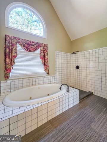 6016 Fords Lake Court, Acworth, GA 30101