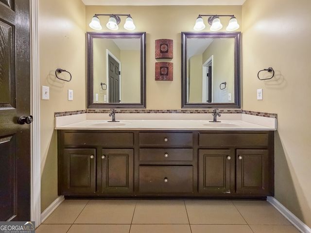 6016 Fords Lake Court, Acworth, GA 30101