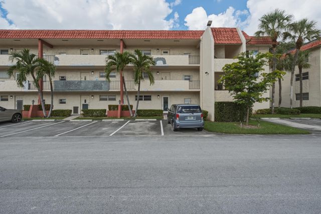 811 S Hollybrook Drive 202, Pembroke Pines, FL 33025