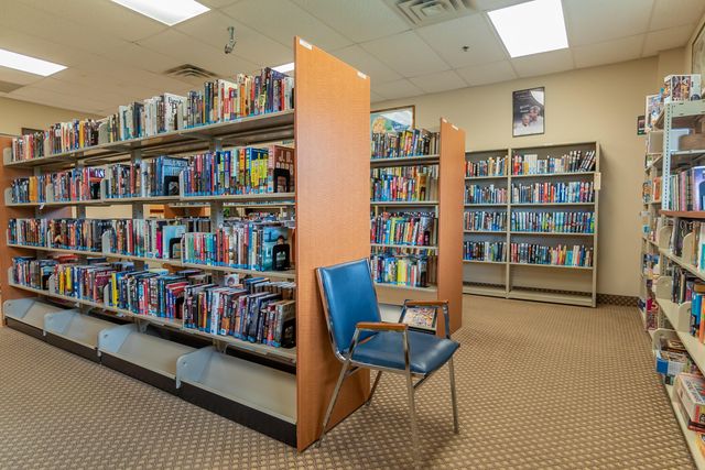 811 S Hollybrook Drive 202, Pembroke Pines, FL 33025