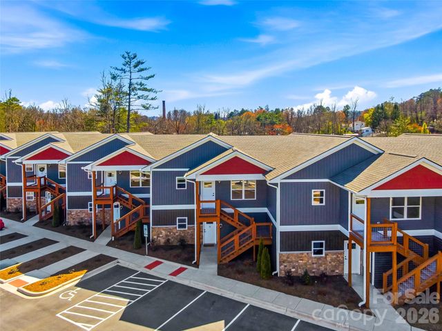 143 Carver Street 7, Brevard, NC 28712