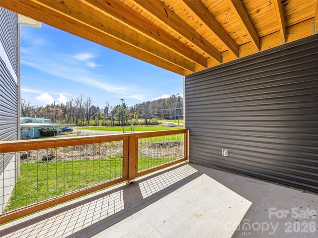 143 Carver Street 7, Brevard, NC 28712