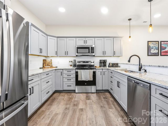 143 Carver Street 7, Brevard, NC 28712