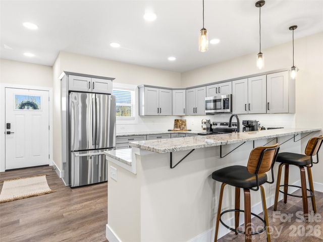 143 Carver Street 7, Brevard, NC 28712
