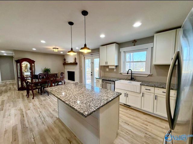 112 Park Street, Centre, AL 35960