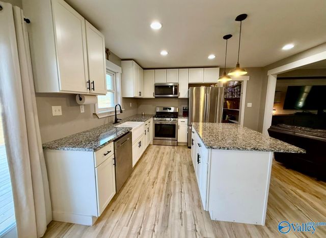 112 Park Street, Centre, AL 35960