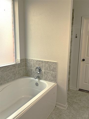 10634 Lyndon Meadows Drive, Houston, TX 77095