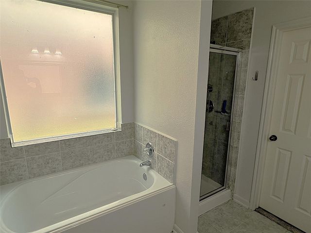 10634 Lyndon Meadows Drive, Houston, TX 77095
