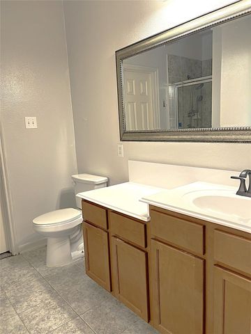 10634 Lyndon Meadows Drive, Houston, TX 77095
