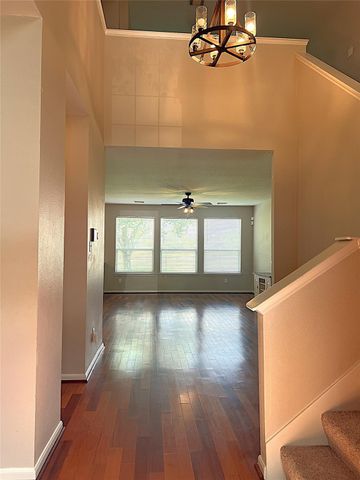 10634 Lyndon Meadows Drive, Houston, TX 77095